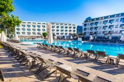 LARA BARUT COLLECTION Pools & Beach